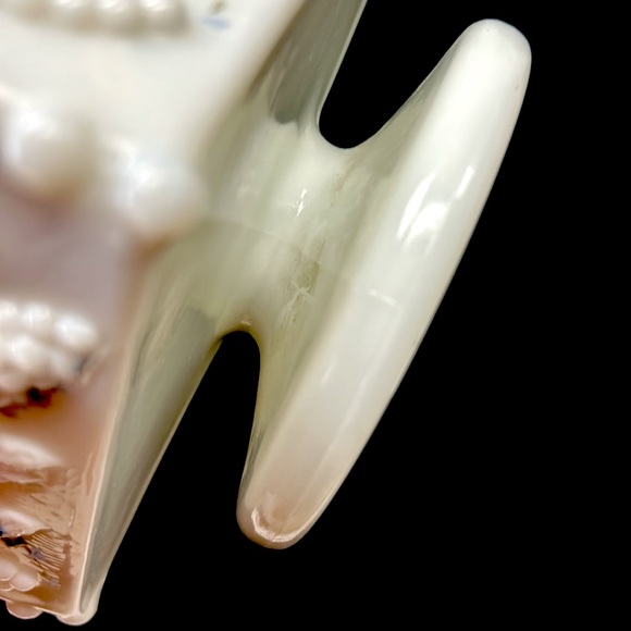 Vintage Westmoreland grape milk glass hand painted pedestal covered cake box - Picture 9 of 12